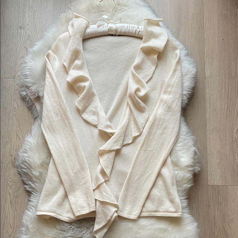 Magaschoni Cashmere Cream Ruffle-Trim V-Neck Cardigan